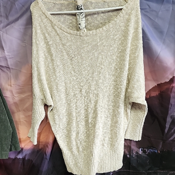 Guess Beige Off-the-Shoulder Sweater - Picture 1 of 4